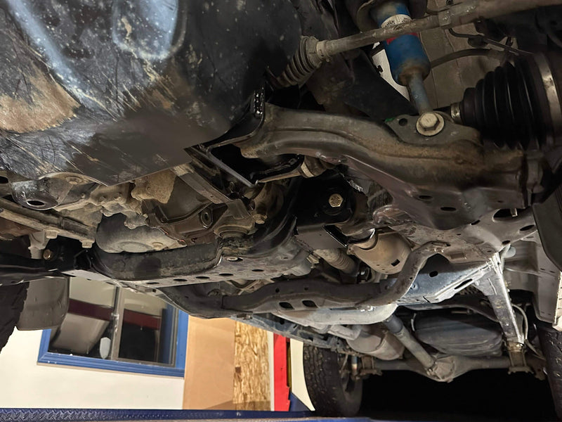 Lower Control Arm Relocation Kit - Photo 8